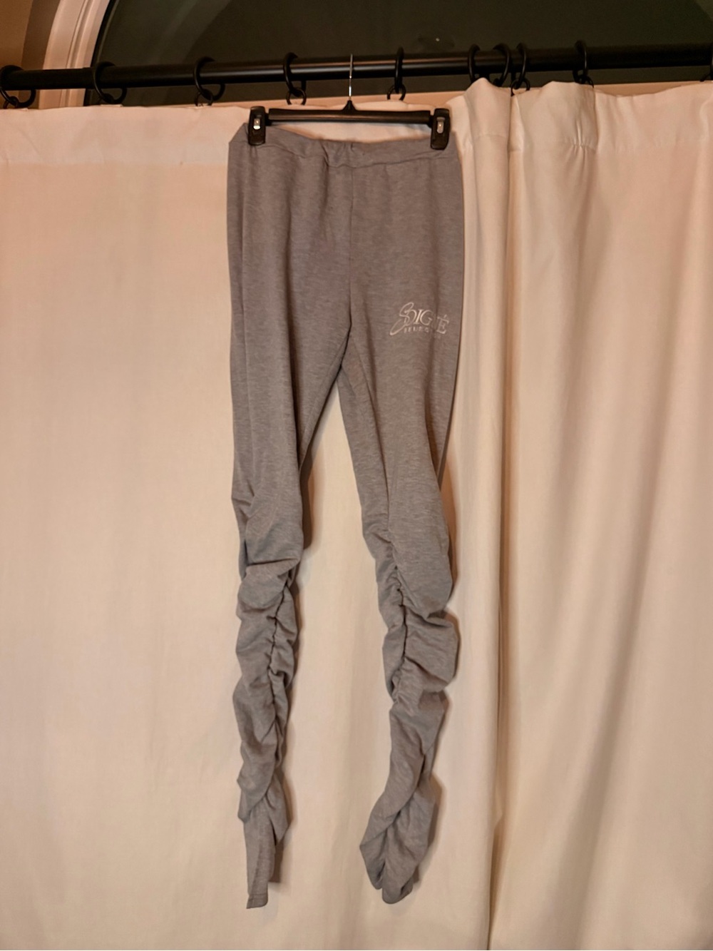 Women’s Gray Ruched Sweats